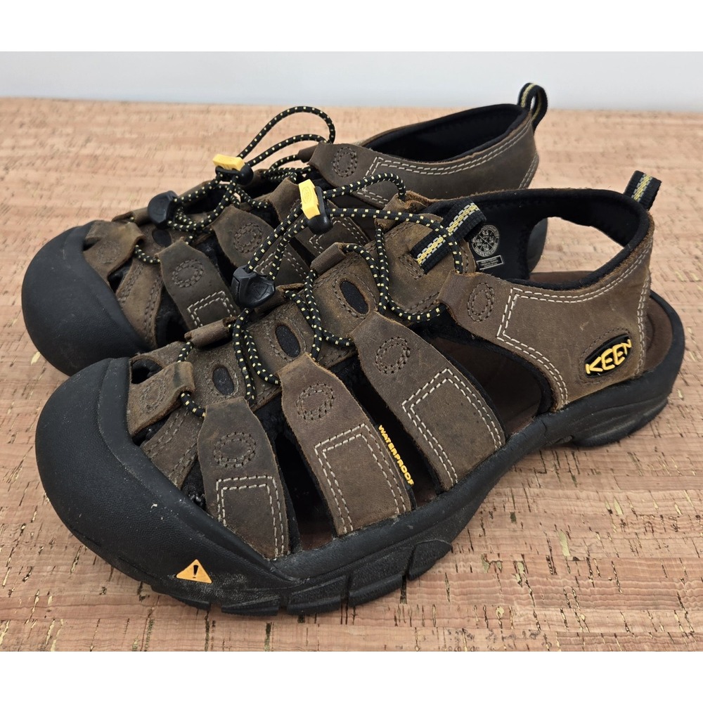 Keen Newport Bison Sandals Mens 9.5 H2 Hiking Trail Fisherman
